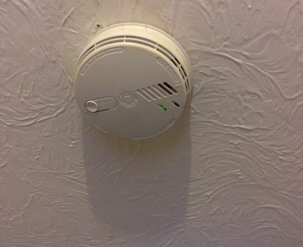 Fixed wire testing Old Defective Smoke alarm