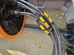 Fibre optic cable joint identification tags